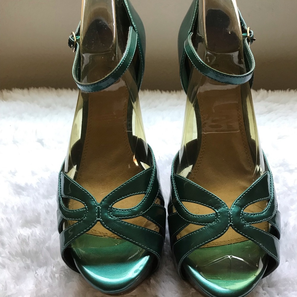 Bakers/Platform Sandal
